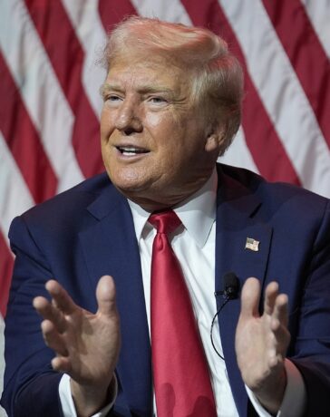Cựu tổng thống Mỹ Donald Trump tại Chicago ngày 31/7. Ảnh: AP