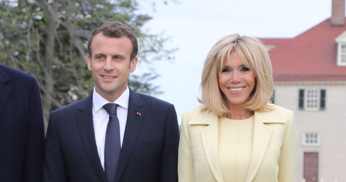 Đệ nhất phu nhân Brigitte Macron nhiều lần ghi điểm với váy ngắn. Ảnh: Tomandlorenzo