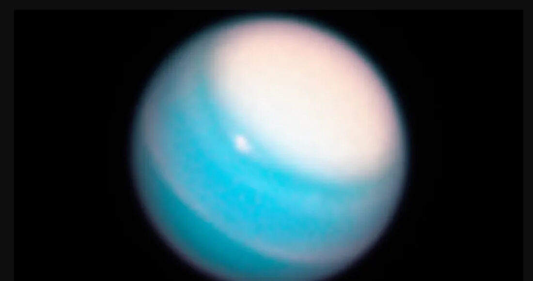 Hình ảnh một cơn bão trên sao Thiên Vương vào năm 2018. Ảnh: NASA