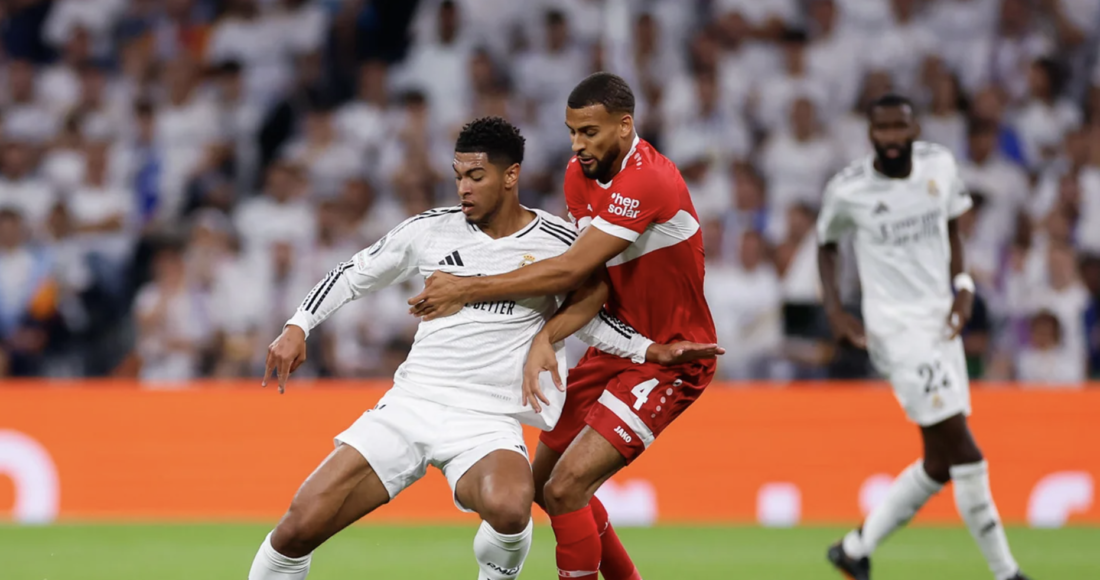 Bellingham che bóng trước hậu vệ Josha Vagnoman (số 4) trong trận Real thắng Stuttgart 3-1 ở lượt đầu Champions League trên sân Bernabeu ngày 17/9. Ảnh: realmadrid.com