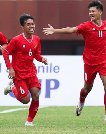 Cầu thủ U16 Việt Nam trong trận thắng Nhật Bản 1-0 tại giải giao hữu ở Trung Quốc ngày 20/8.