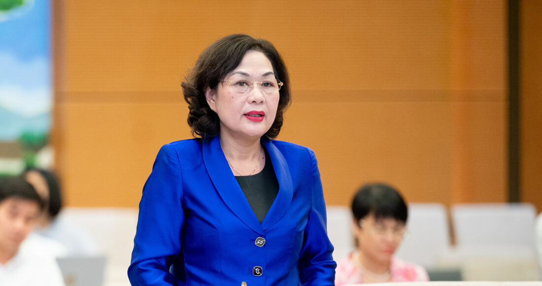 Thống đốc Ngân hàng Nhà nước Nguyễn Thị Hồng phát biểu chiều 24/9. Ảnh: Media Quốc hội