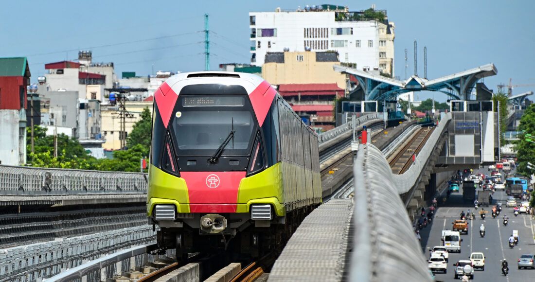 Tàu điện Nhổn - gà Hà Nội. Ảnh: Giang Huy