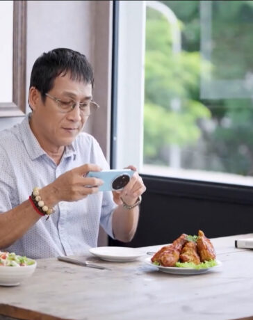 Nhiếp ảnh gia Minh Hòa hướng dẫn chụp ẩm thực trong khóa học.