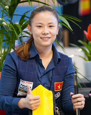 Yến Nhi trong trận tứ kết carom 3 băng nữ thế giới tại Pháp ngày 11/9/2024. Ảnh: Lifetime