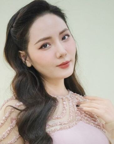 Ca sĩ Phương Linh là một trong những gương mặt dự lễ kỷ niệm 100 năm thành lập thị xã Sơn Tây. Ảnh: Nhân vật cung cấp