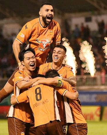 Cầu thủ HAGL mừng chiến thắng 1-0 trước Công an Hà Nội tại vỏng bảy V-League 2024-2025, chiều 9/11. Ảnh: Thu Vân