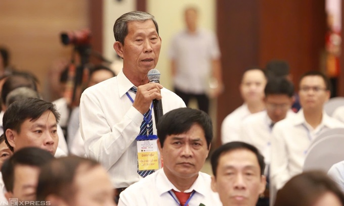 Ônh Ánh chia sẻ khó khăn trong chuyển đổi mục đích sử dụng đất. Ảnh: Việt An
