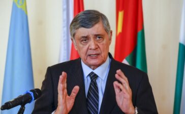 Đặc phái viên của Tổng thống Nga về Afghanistan Zamir Kabulov tại Moskva năm 2022. Ảnh: AFP