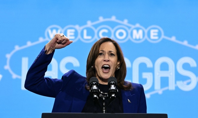 Phó tổng thống Mỹ Kamala Harris tại một sự kiện vận động tranh cử ở Las Vegas, bang Nevada, hôm 31/10. Ảnh: AFP
