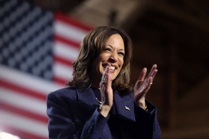 Ứng viên tổng thống đảng Dân chủ Kamala Harris tại cuộc vận động tranh cử ở Lansing, bang Michigan ngày 3/11. Ảnh: AFP
