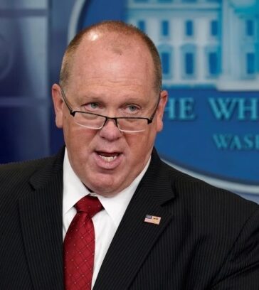 Cựu quyền giám đốc cơ quan Thực thi Di trú và Hải quan Mỹ Tom Homan. Ảnh: Reuters