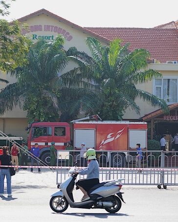 Đoạn trước cổng khu du lịch của Công ty cổ phần du lịch quốc tế Hải Dương bị phong tỏa để cưỡng chế. Ảnh: Trường Hà