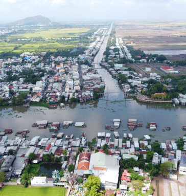 Kênh Vĩnh Tế đoạn đầu giáp với sông Châu Đốc. Ảnh:Hoàng Nam