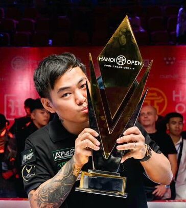 Johann Chua mừng chức vô địch Hanoi Open tối 13/10/2024. Ảnh: Matchroom