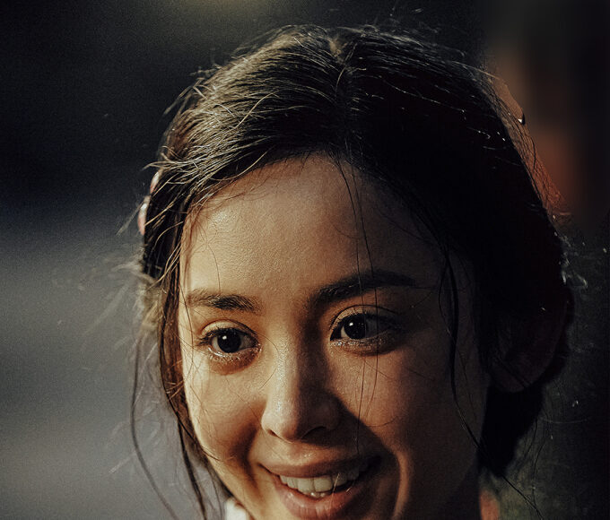 Tạo hình Cổ Lực Na Trát trong Xuất nhập bình an. Cô là một trong mỹ nữ Tân Cương nổi tiếng làng giải trí Hoa ngữ, từng đóng Trạch thiên ký, Hiên viên kiếm, Câu chuyện cảnh sát 2013, Thần thoại 2. Ảnh: Mtime