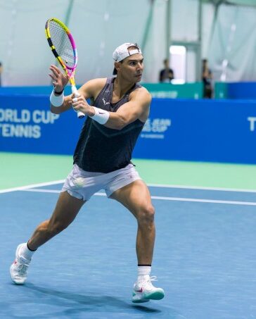 Nadal tập luyện ở Malaga tuần này để chuẩn bị cho vòng chung kết Davis Cup - giải đấu cuối trong sự nghiệp. Ảnh: Marca