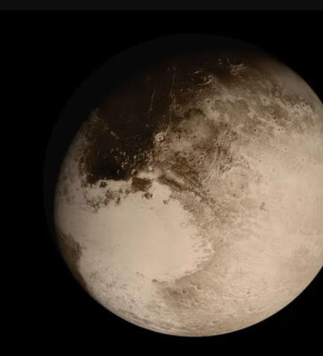 Hình ảnh sao Diêm Vương được tàu vũ trụ New Horizon của NASA chụp vào năm 2015.Ảnh: NASA/Phòng thí nghiệm Vật lý Ứng dụng Đại học Johns Hopkins/Viện Nghiên cứu Tây Nam