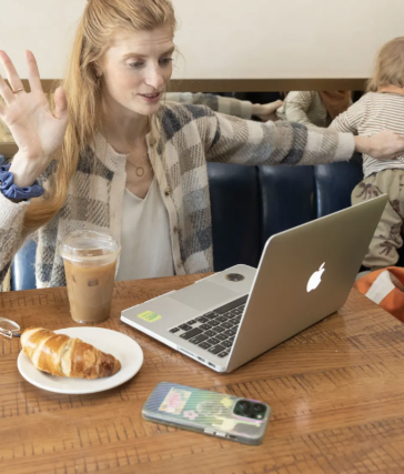 Riling cùng con trai. Ảnh: NY Post