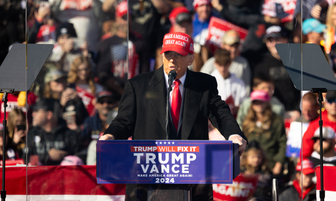 Cựu tổng thống Mỹ Donald Trump tại cuộc vận động tranh cử ở bang Pennsylvania hôm 3/11. Ảnh: AFP