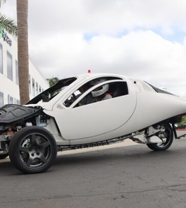 Mẫu xe điện mặt trời ba bánh của Aptera Motors. Ảnh: Aptera Motors