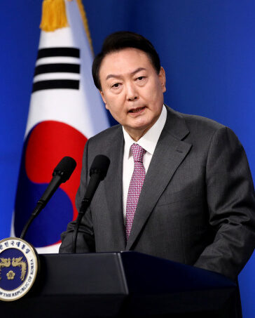 Tổng thống Hàn Quốc Yoon Suk-yeol tại cuộc họp báo ngày 17/8 ở Seoul. Ảnh: Reuters