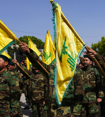 Thành viên Hezbollah tại làng Majadel, miền nam Lebanon tháng 10/2023. Ảnh: AP