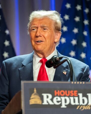 Tổng thống đắc cử Mỹ Donald Trump tại thủ đô Washington ngày 13/11. Ảnh: AFP