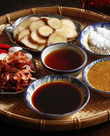 Gia vị giúp chống lại oxy hóa khi để cá nghỉ. Ảnh: Bùi Thủy