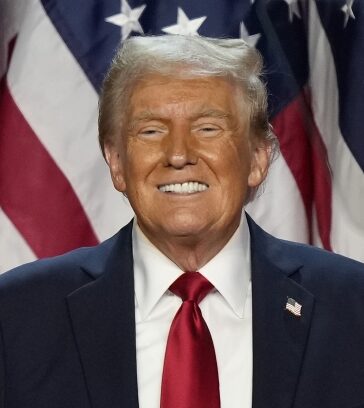 Tổng thống đắc cử Donald Trump tại West Palm Beach, Florida, ngày 6/11. Ảnh: AP