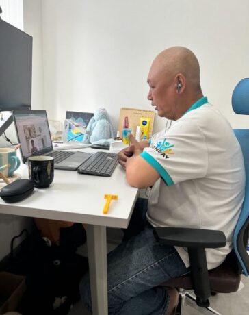 Ông Lê Trọng Đồng xin việc ở nhà, chiều 28,11 Ảnh: Nhân vật cung cấp