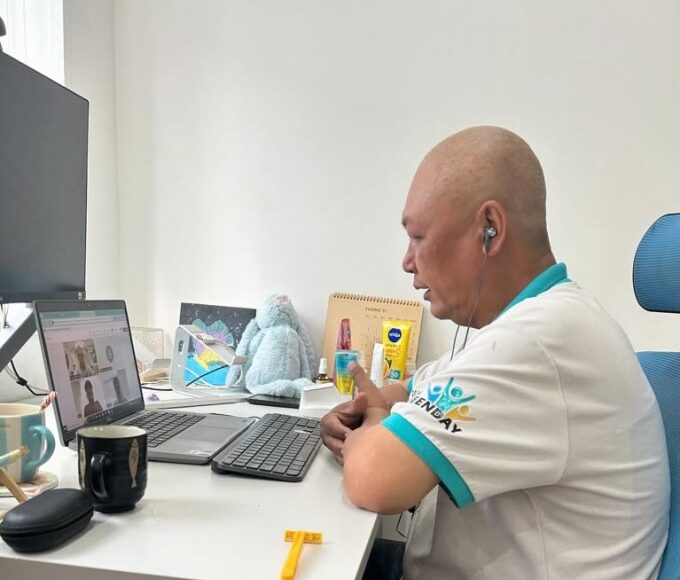Ông Lê Trọng Đồng xin việc ở nhà, chiều 28,11 Ảnh: Nhân vật cung cấp