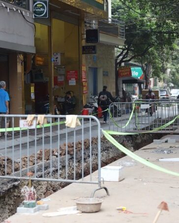 Nơi phát hiện hài cốt đang được bảo vệ. Ảnh: Việt An