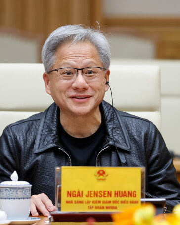 CEO Nvidia Jensen Huang tại sự kiện tối 5/12 ở Hà Nội. Ảnh:VGP/Nhật Bắc
