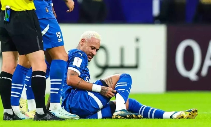 Neymar chấn thương trong trận Al Hilal gặp Esteghlal hôm 4/11. Ảnh: Al Hilal
