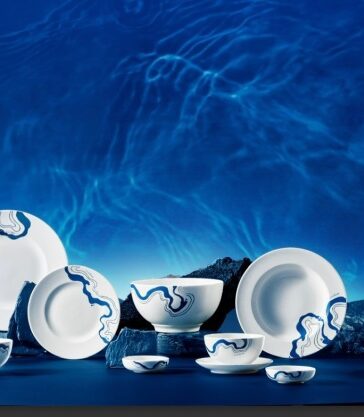 Bộ tặng phẩm gồm bộ 25 món chén bát, hộp dưỡng sinh, ly sứ giữ nhiệt từ gốm sứ cao cấp. Ảnh: VIB