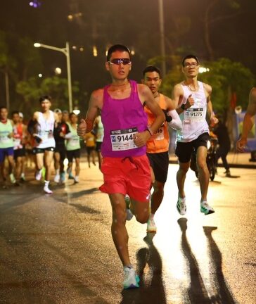 Kento Kabashima trên đường chạy VnExpress Marathon Hải Phòng sáng 15/12. Ảnh: VnExpress Marathon Hải Phòng